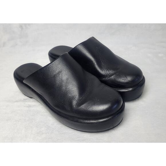 Everlane Black Leather The Puffa Platform Mule Clogs Round Toe in Black | 8.5 - Picture 2 of 14